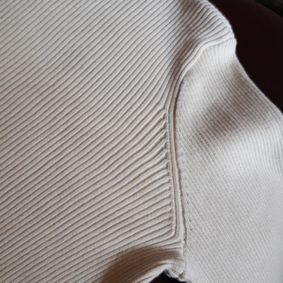 Ralph Lauren Ribbed Knit Cotton Turtleneck - Picture 10 of 12